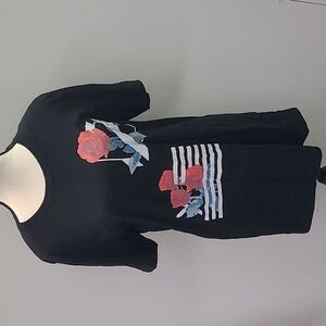 Nova Men Size M Black Rose Design T-Shirt